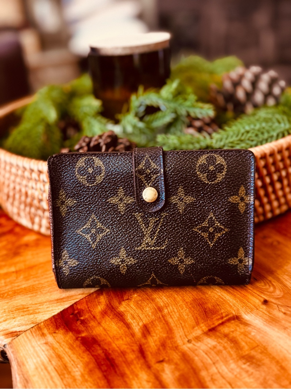 Louis Vuitton French purse, compact, wallet, kiss, lock, monogram, canvas, brown